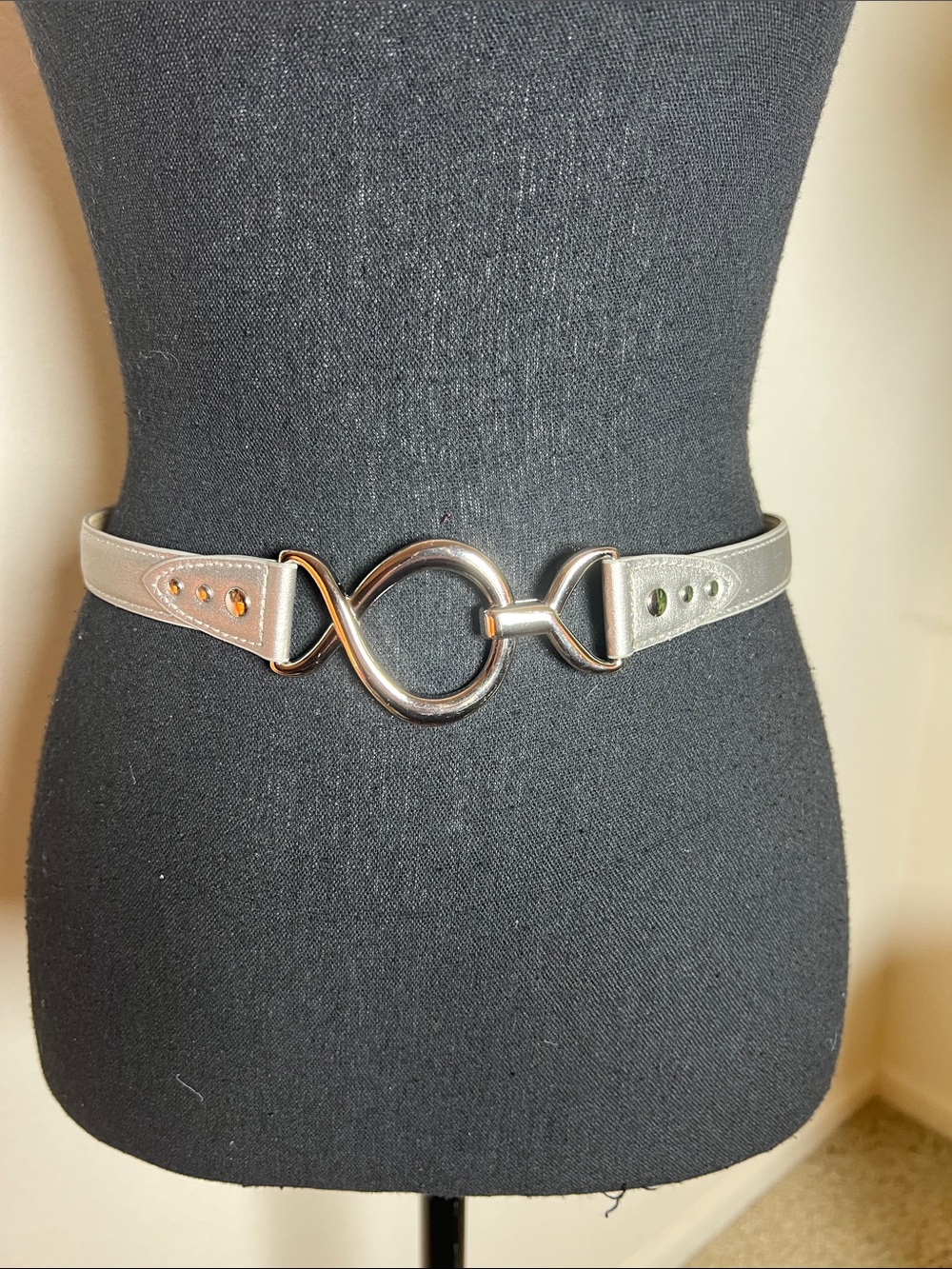 White House Black Market Women’s Vintage Metallic Silver-Tone Skinny Belt S/M